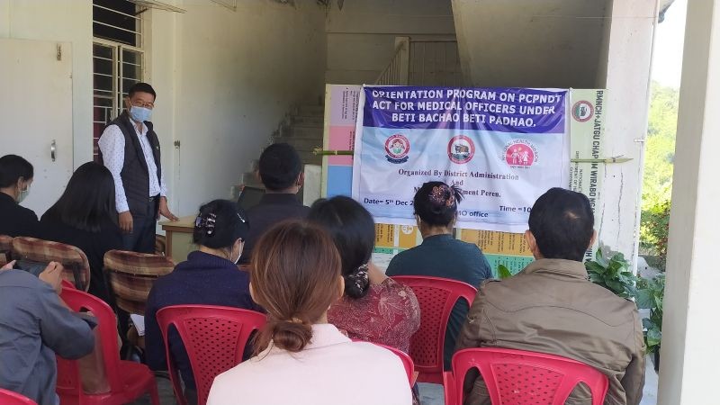 Dr Lanuakum, Deputy CMO presenting a power point highlighting that PC-PNDT ACT 1994 during the orientation programme held on December 5. (Photo Courtesy: CMO office Peren) 